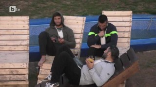 Фермерите отварят душите си