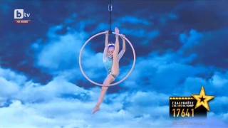 Адриана Хаджитенева ни изумява с гъвкавост и сила на духа