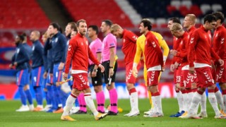 Коронавирусът отново застрашава футбола в Европа (ВИДЕО)