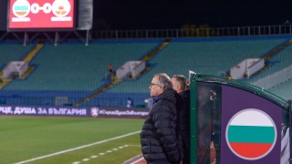 Трима нови в националния след още положителни проби за COVID-19