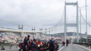 Преди Гран при на Турция: Албън срещу Гасли на моста (ВИДЕО)