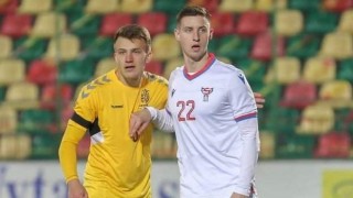 През януари - хандбална звезда, а днес - нападател на националния отбор по футбол