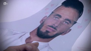 Всеки създава своята перфектна половинка... с ножица и лепило