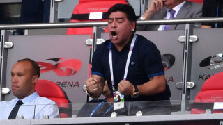 Обискират дома на Диего Марадона