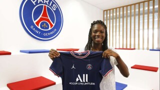 Арестуваха футболистка, поръчала да счупят краката на съотборничка