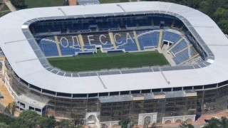 Пожар на стадиона в Одеса часове преди Украйна - България