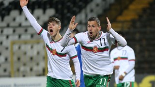 Младежите не успяха да пробият 10 от Молдова