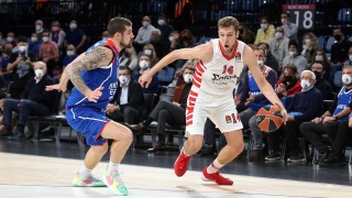 Силен Александър Везенков на старта в Гърция