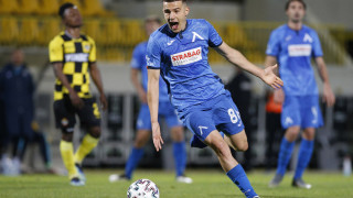 Марин Петков подписа с 