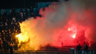 Феновете донесоха нова глоба на 