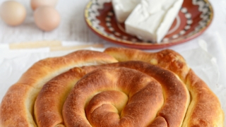 Точена баница с мая