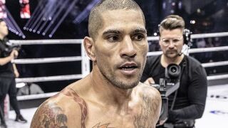 Шампион №100 на UFC: Спрях да уча на 12 г., на 13 бях алкохолик