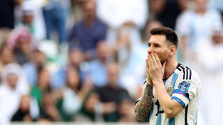 Приказки от 1001 нощ: Саудитска Арабия препарира Аржентина и Меси