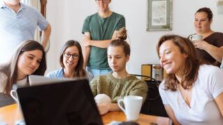 Защо да запишем детето на онлайн уроци по английски език?