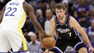 Кош със сирената попари Везенков