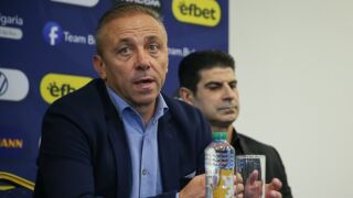 Има изненади: Илиан Илиев обяви избраниците си