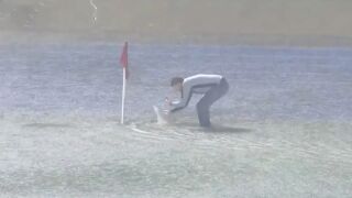 Футбол или водна топка? Много смях от Ямайка (ВИДЕО)