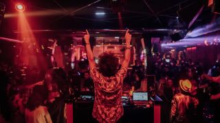 На дискотека преди мача: Изхвърлиха трима национали