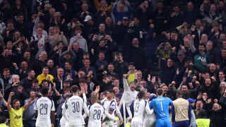 Тотнъм направи шоу! 4 гола, червен картон и специален момент (ВИДЕО)