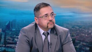 Снимка: Асен Асенов: Имаме достатъчно горива. Три фирми не изпълняват задълженията си към държавния резерв