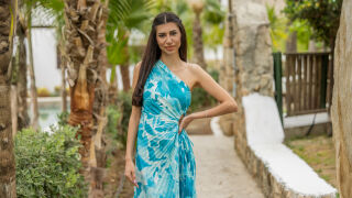 Коя е Габриела Митева от "Ергенът: Любов в рая" - защо се е върнала от Англия в България?