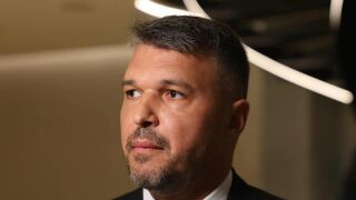 Валери Божинов: Къде е държавата, когато спортът загива?