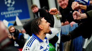 Копенхаген награди феновете на Кайрат, а после ги наказа