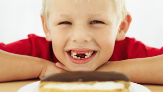 Риск за малките - млечният кариес
