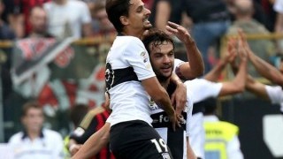 Парма шокира Милан, Рома и Ювентус победиха