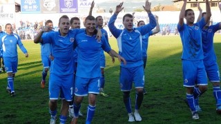 Монтана продължава да бие наред