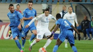 Радослав Димитров с две асистенции, Златински с червен картон в Румъния (ВИДЕО)