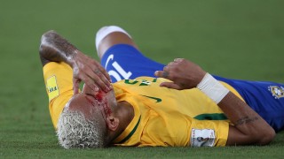 Неймар проля кръв при разгрома срещу Боливия (ВИДЕО)