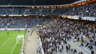 Полупразен стадион за Швеция - България