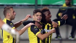 Виана с 4 гола за 