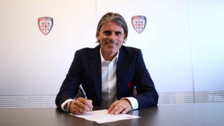 Уругваец пое за втори път 