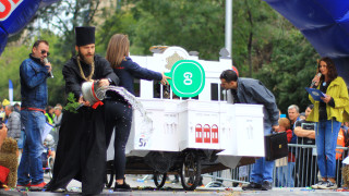 49 щури сапунерки направиха епични спускания в Red Bull Soapbox (СНИМКИ и ВИДЕО)