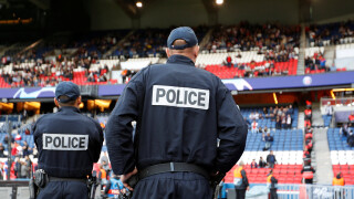 Един тежко ранен след бой между фенове на ПСЖ и 