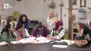 Палавите баби показват тънкостите на везането
