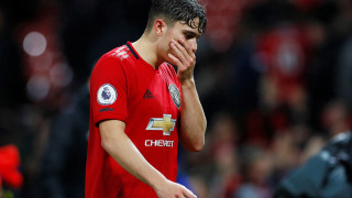 Даниел Джеймс остана в сянката на дете-талисман (ВИДЕО)