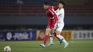 Като на война: Странният мач между Северна и Южна Корея (ВИДЕО)