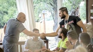 Ивайло Шопски и Димитър Караиванов се изправят един срещу друг във 