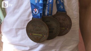 На крака при шампиона (ВИДЕО)