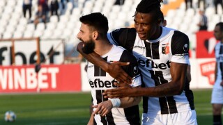 Шеста поредна победа за 