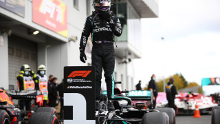 Хамилтън изравни рекорд на Михаел Шумахер