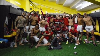 Как футболистите на 