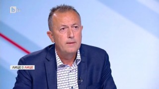 Фурнаджиев отговори на екипа на Бербатов: Всички делегати са получили картите си (ВИДЕО)