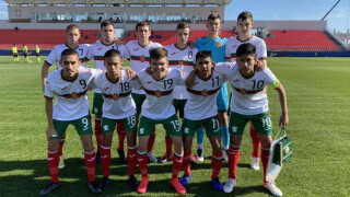 Футболист на 