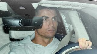 Ерик тен Хаг: Трябваше да има последствия за Роналдо