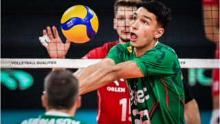 Волейболистите ни не взеха и гейм на европейския шампион (ВИДЕО)