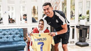 Наказаха Роналдо с 99 удара с камшик (ВИДЕО)